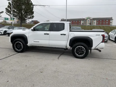 More photos of 2025 Toyota Tacoma Hybrid TRD Off Road at Jay Wolfe Toyota, MO