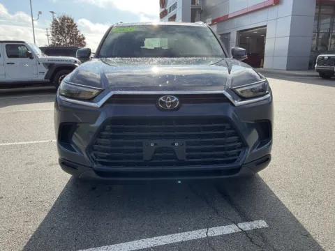 Photos of 2025 Toyota Grand Highlander XLE for sale in Kansas City, MO at Jay Wolfe Toyota