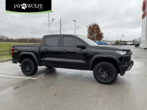 Black 2024 Chevrolet Colorado Trail Boss for sale in Kansas City, MO