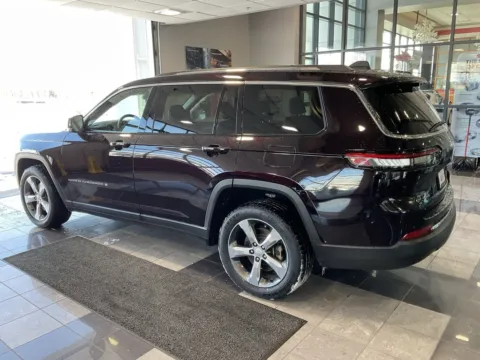 More photos of 2022 Jeep Grand Cherokee L Limited at Jay Wolfe Toyota, MO