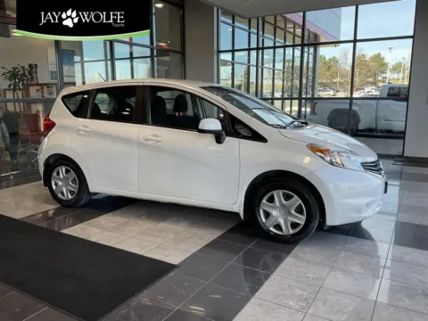 White 2014 Nissan Versa Note SV for sale in Kansas City, MO
