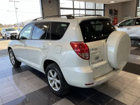 More photos of 2008 Toyota RAV4 Limited at Jay Wolfe Toyota, MO