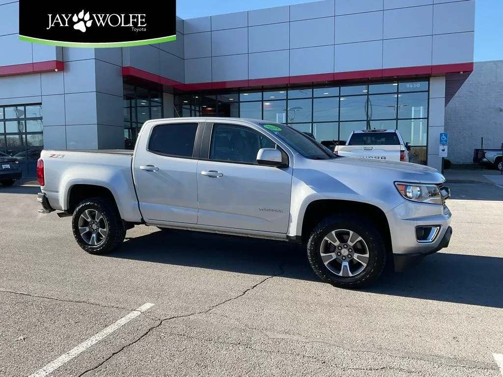 Silver 2019 Chevrolet Colorado Z71 for sale in Kansas City, MO