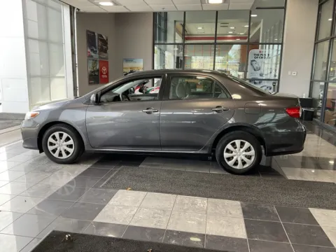 More photos of 2011 Toyota Corolla LE at Jay Wolfe Toyota, MO