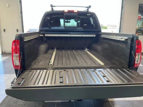 More photos of 2016 Nissan Frontier PRO-4X at Jay Wolfe Toyota, MO