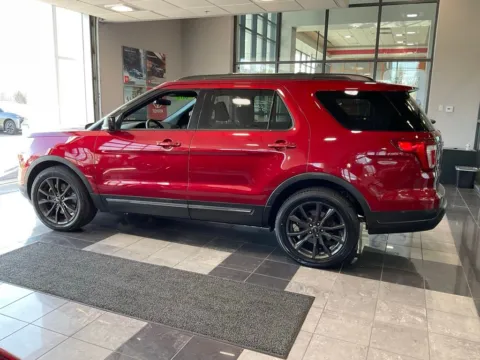 More photos of 2018 Ford Explorer XLT at Jay Wolfe Toyota, MO