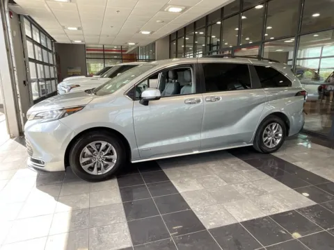 Another view of 2021 Toyota Sienna XLE for sale in Kansas City, MO at Jay Wolfe Toyota