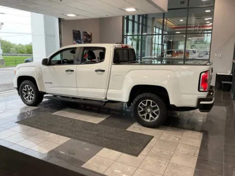 More photos of 2022 GMC Canyon AT4 w/Leather at Jay Wolfe Toyota, MO