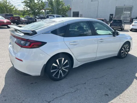 More photos of 2024 Honda Civic EX-L at Jay Wolfe Toyota, MO