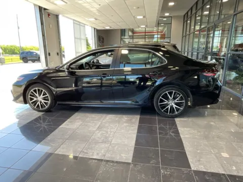 More photos of 2024 Toyota Camry SE at Jay Wolfe Toyota, MO