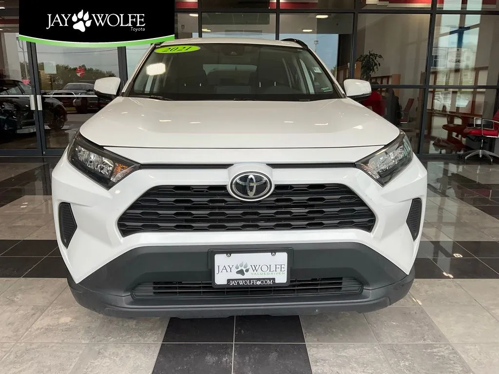 2021 Toyota RAV4 LE for sale in Kansas City, MO