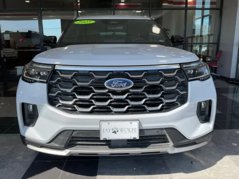 Photos of 2025 Ford Explorer Platinum for sale in Kansas City, MO at Jay Wolfe Toyota