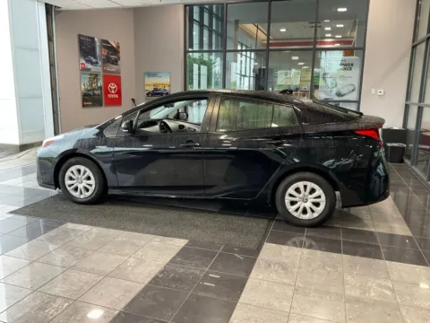 More photos of 2022 Toyota Prius LE at Jay Wolfe Toyota, MO