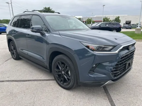 Another view of 2025 Toyota Grand Highlander Platinum for sale in Kansas City, MO at Jay Wolfe Toyota