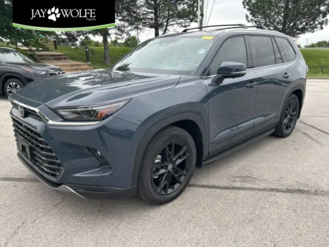 Unknown 2025 Toyota Grand Highlander Platinum for sale in Kansas City, MO