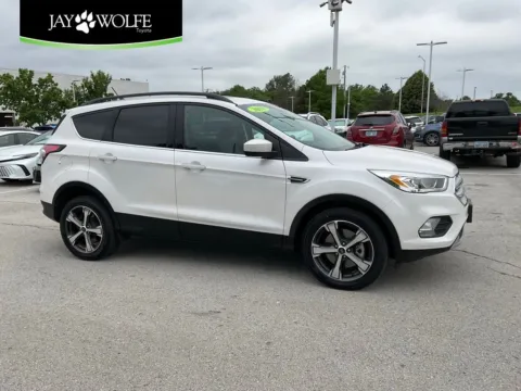 White 2018 Ford Escape SEL for sale in Kansas City, MO