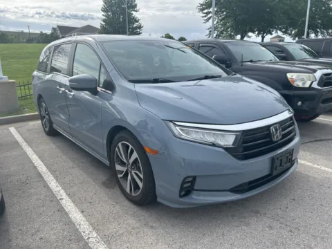 Another view of 2023 Honda Odyssey Touring for sale in Kansas City, MO at Jay Wolfe Toyota
