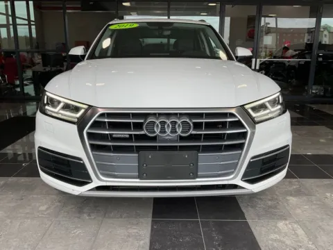 Photos of 2019 Audi Q5 2.0T Prestige for sale in Kansas City, MO at Jay Wolfe Toyota