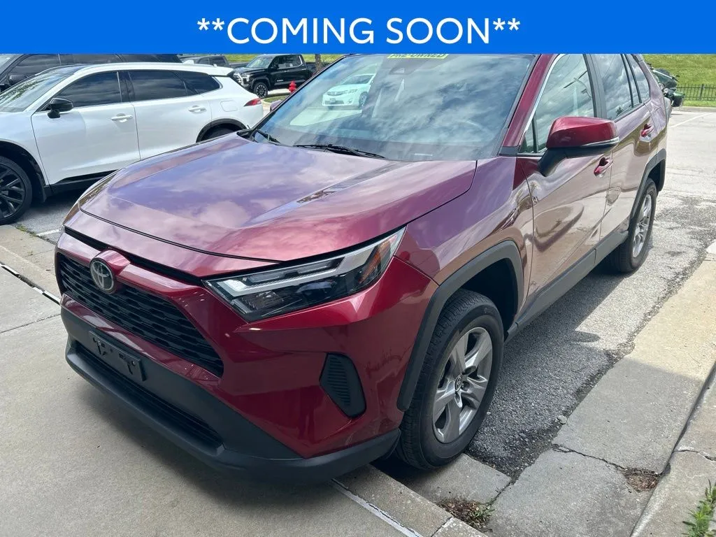 Unknown 2025 Toyota RAV4 XLE for sale in Kansas City, MO