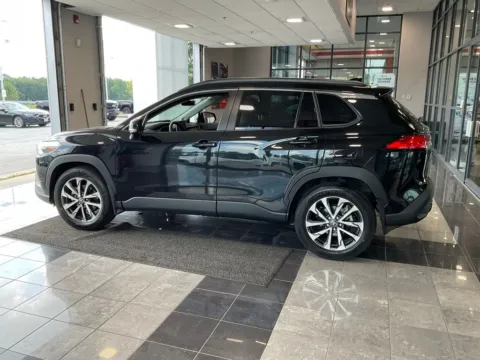 More photos of 2023 Toyota Corolla Cross XLE at Jay Wolfe Toyota, MO