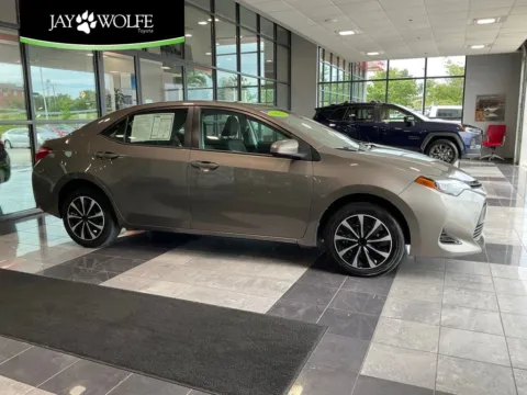 Gray 2017 Toyota Corolla LE for sale in Kansas City, MO
