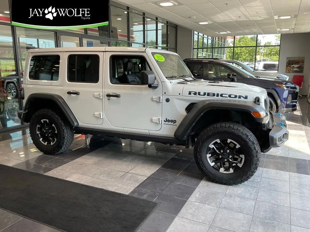 White 2025 Jeep Wrangler Rubicon 4xe for sale in Kansas City, MO