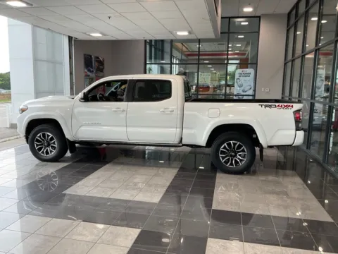 More photos of 2023 Toyota Tacoma TRD Sport at Jay Wolfe Toyota, MO