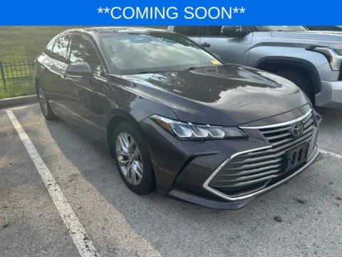 Another view of 2019 Toyota Avalon XLE for sale in Kansas City, MO at Jay Wolfe Toyota