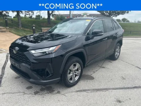 Black 2024 Toyota RAV4 XLE for sale in Kansas City, MO
