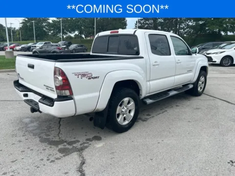 More photos of 2009 Toyota Tacoma PreRunner at Jay Wolfe Toyota, MO