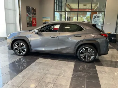 More photos of 2021 Lexus UX 250h Base at Jay Wolfe Toyota, MO
