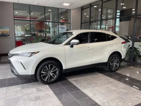 Another view of 2022 Toyota Venza LE for sale in Kansas City, MO at Jay Wolfe Toyota