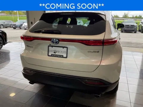 More photos of 2022 Toyota Venza LE at Jay Wolfe Toyota, MO