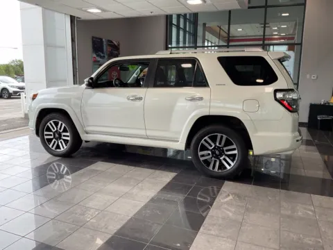More photos of 2019 Toyota 4Runner Limited at Jay Wolfe Toyota, MO