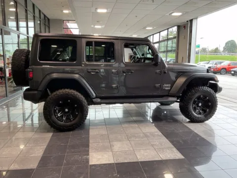 More photos of 2019 Jeep Wrangler Unlimited Sport S at Jay Wolfe Toyota, MO