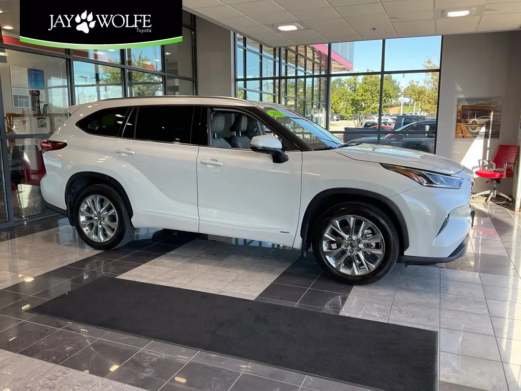 2022 Toyota Highlander Limited
