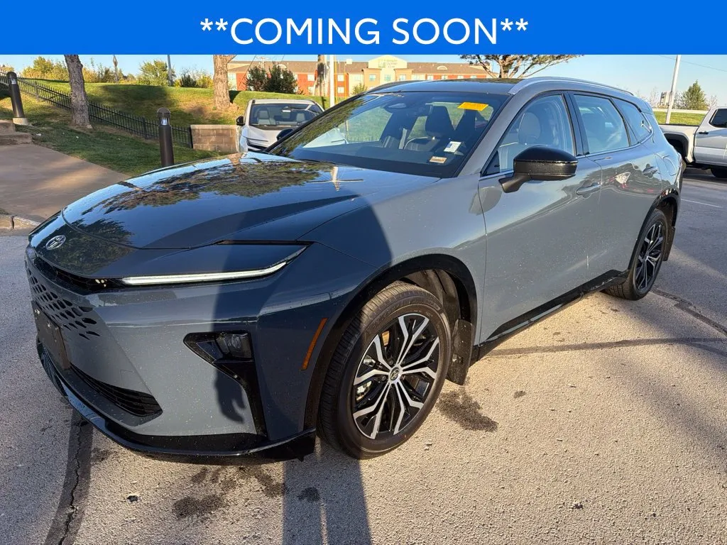 Blue 2025 Toyota Crown Signia XLE for sale in Kansas City, MO