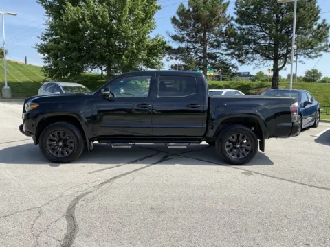 More photos of 2022 Toyota Tacoma Limited at Jay Wolfe Toyota, MO