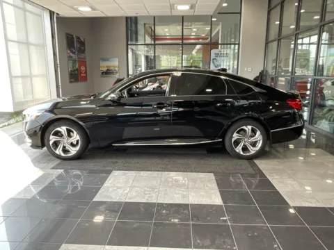 More photos of 2018 Honda Accord EX at Jay Wolfe Toyota, MO