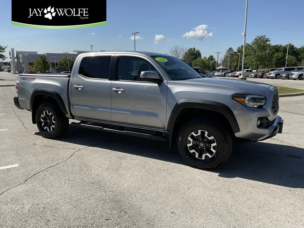 Silver 2021 Toyota Tacoma TRD Off-Road for sale in Kansas City, MO