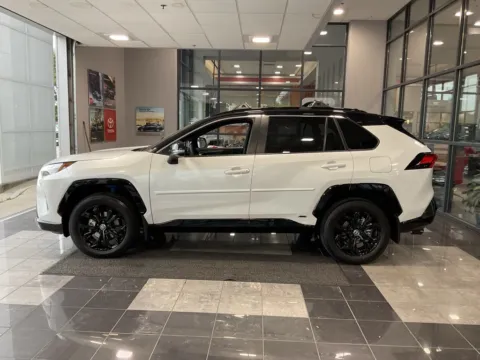 More photos of 2025 Toyota RAV4 Hybrid XSE at Jay Wolfe Toyota, MO