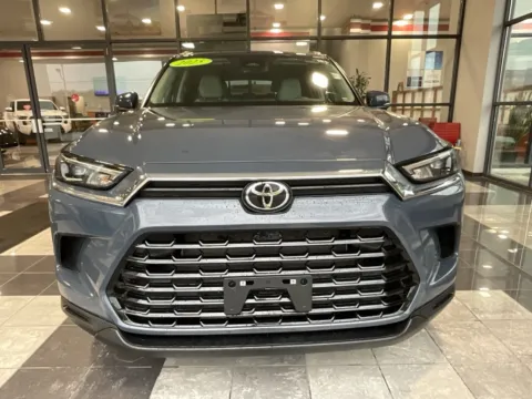 Photos of 2025 Toyota Grand Highlander XLE for sale in Kansas City, MO at Jay Wolfe Toyota