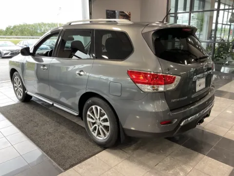 More photos of 2015 Nissan Pathfinder SV at Jay Wolfe Toyota, MO