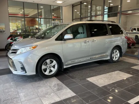 Another view of 2020 Toyota Sienna LE for sale in Kansas City, MO at Jay Wolfe Toyota