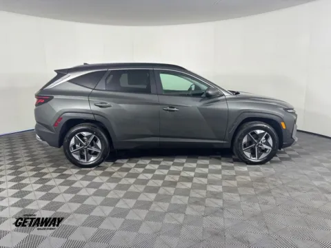 More photos of 2026 Hyundai Tucson Hybrid SEL at Hyundai Longview, WA