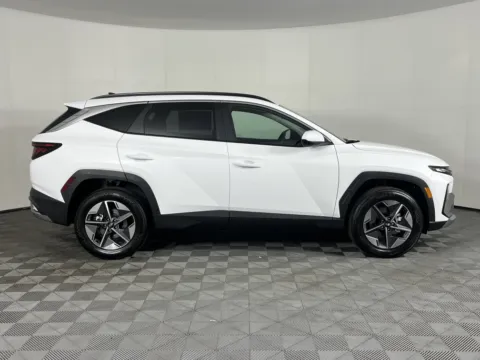 More photos of 2025 Hyundai Tucson SEL at Hyundai Longview, WA