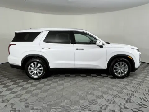 More photos of 2025 Hyundai Palisade SEL at Hyundai Longview, WA