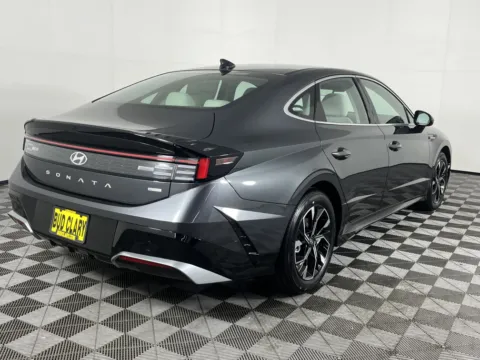 More photos of 2025 Hyundai Sonata SEL at Hyundai Longview, WA