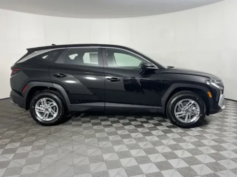 More photos of 2025 Hyundai Tucson SE at Hyundai Longview, WA