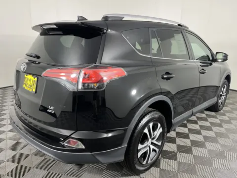More photos of 2016 Toyota RAV4 LE at Hyundai Longview, WA